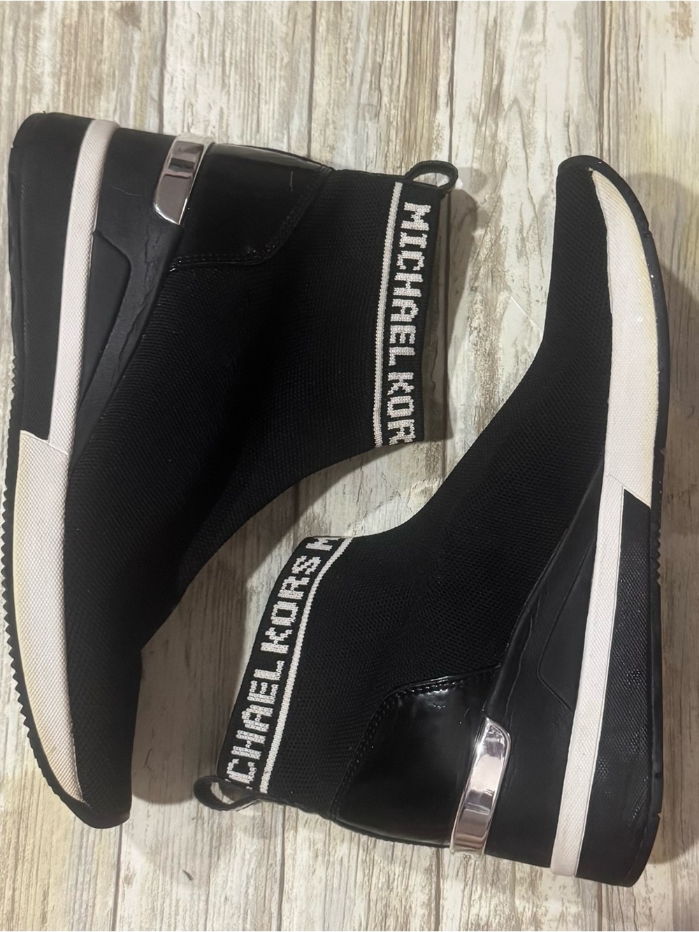 Michael Kors Skyler Black Knit Sock Wedge Sneakers Size 7